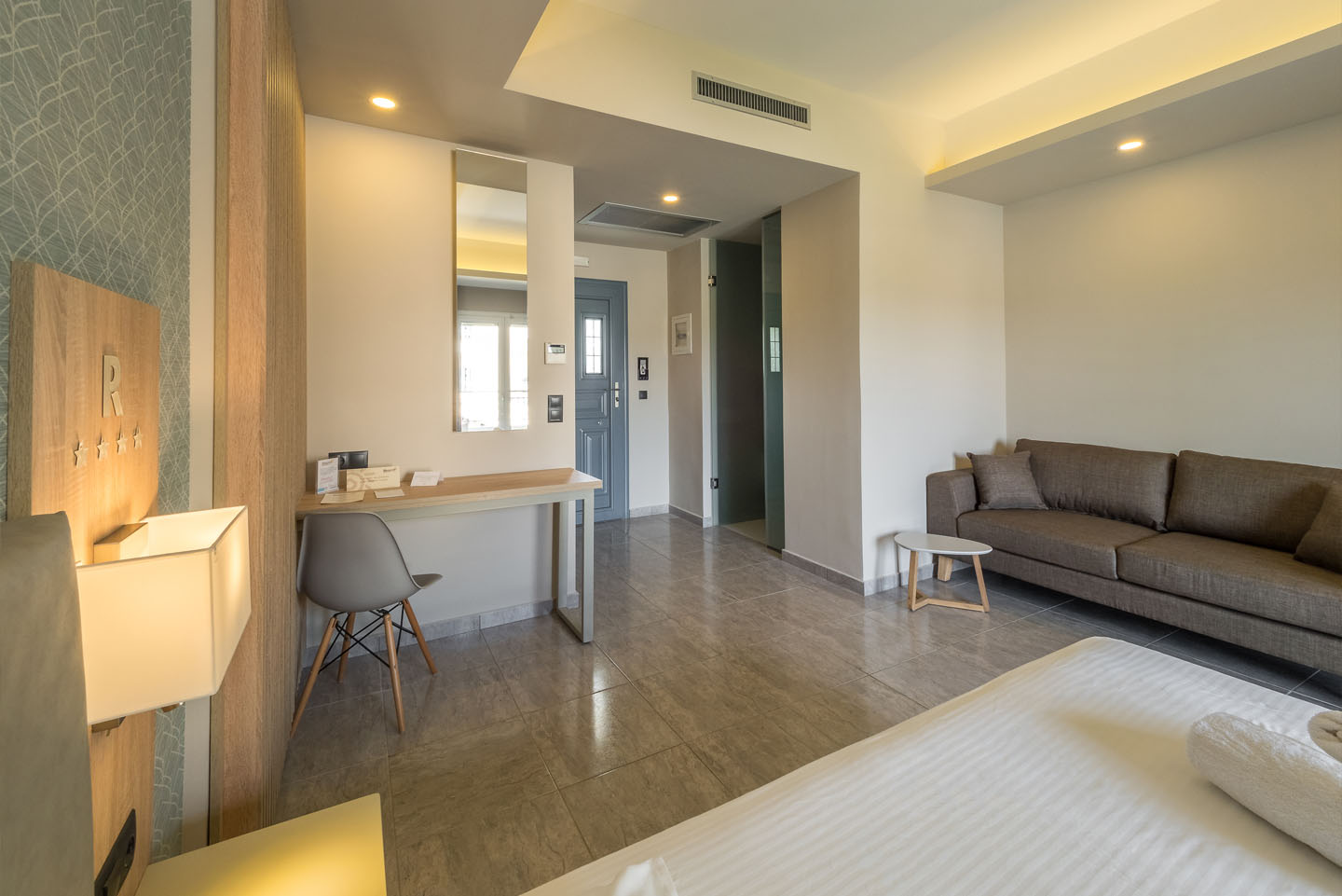 deluxe-room-08