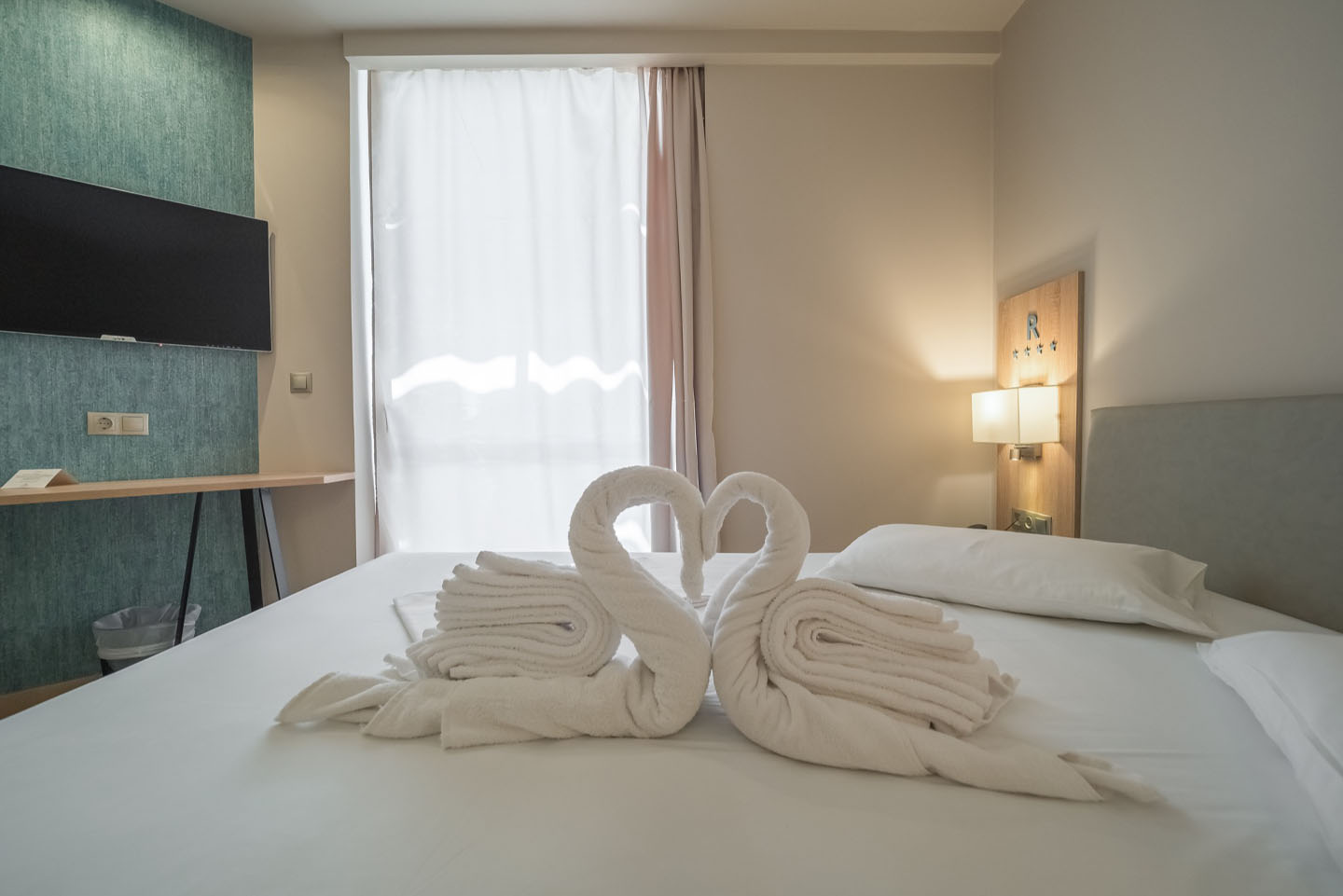deluxe-room-10