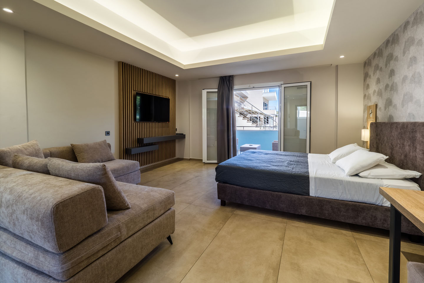 deluxe-room-12
